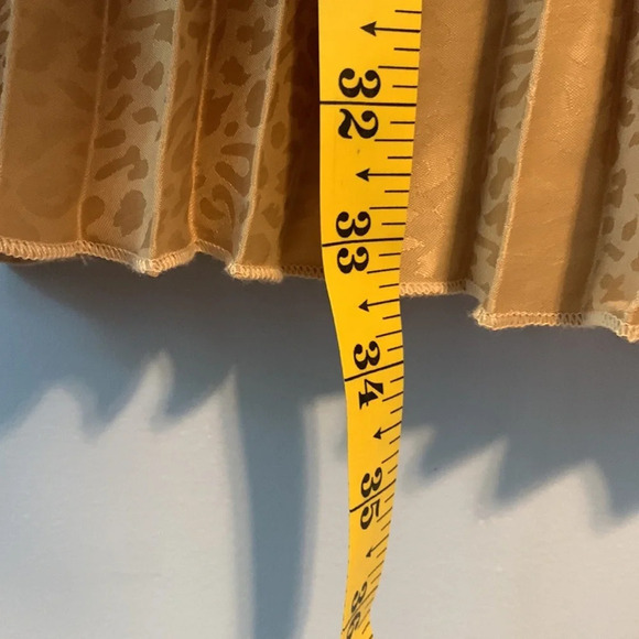 Japna size medium gold tan animal print cheetah midi skirt pleated accordion - Picture 5 of 7